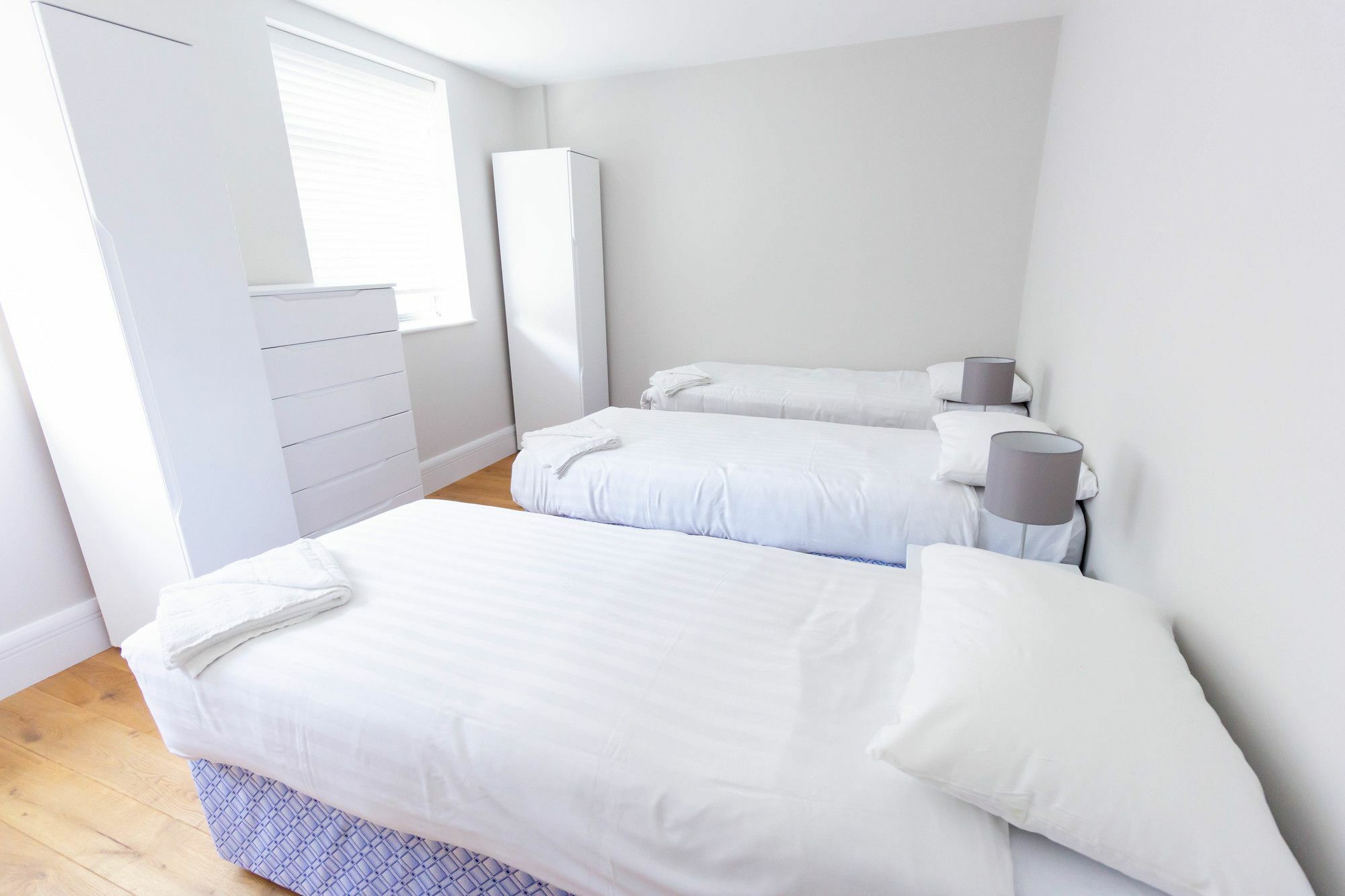 Apartamento Access Tower Hill Londres Exterior foto